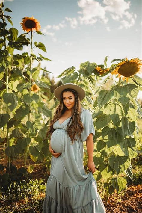 50 Creative Maternity Photography Ideas For 2023 Maternity Pictures