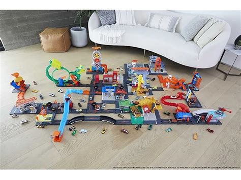 Hot Wheels City Toy Car Track Set