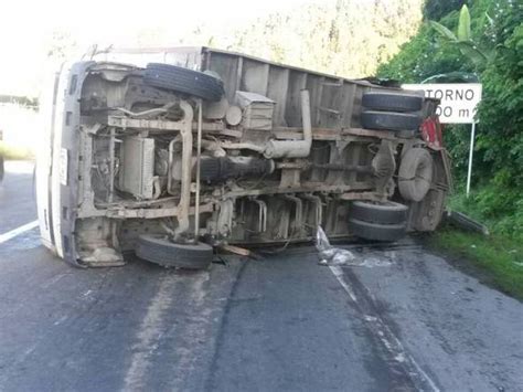 Accidente Tránsito Vía Bogotá Girardot Accidente Múltiple En La Vía