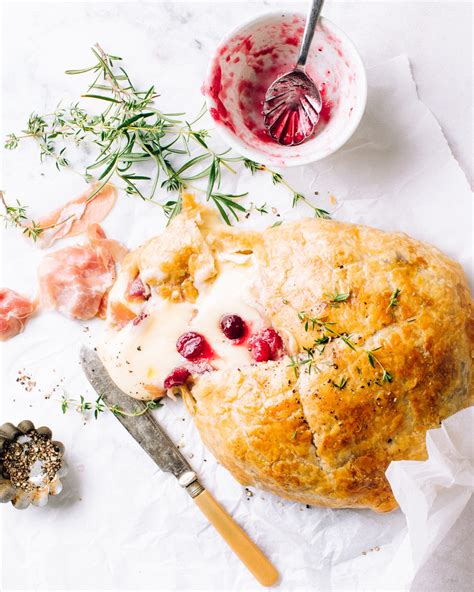 Puff Pastry Baked Brie With Prosciutto And Cranberries Foodess