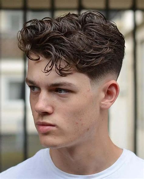 Short Haircuts For Men With Thick Hair 2022