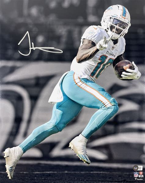 Miami Dolphins Tyreek Hill Autographed “Peace” 16×20 Photo BAS ...