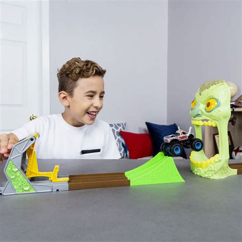 Monster Jam, Official Zombie Madness Playset Featuring Exclusive 1:64 ...