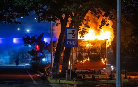 Más de 1 200 detenidos en las protestas en toda Venezuela AlMomento