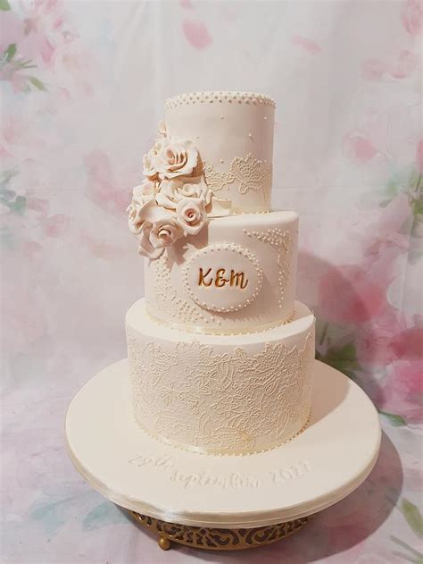 Wedding Cake Decorated Cake By ClaudiaSugarSweet CakesDecor