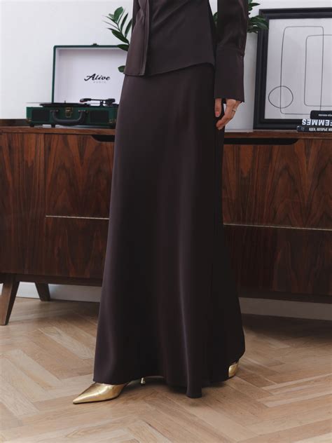 Юбка макси из струящейся ткани :: LICHI - Online fashion store