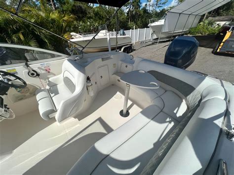 2005 Hurricane 237 Sundeck Deck Boat Yamaha 200 4 Stroke 2005 For Sale