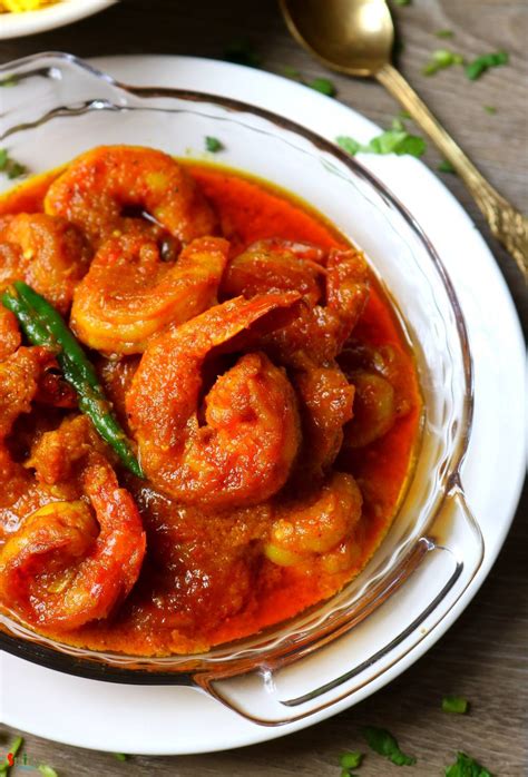 Chingri Macher Malai Curry Prawn Curry With Coconut Milk Spicy World Simple And Easy Recipes