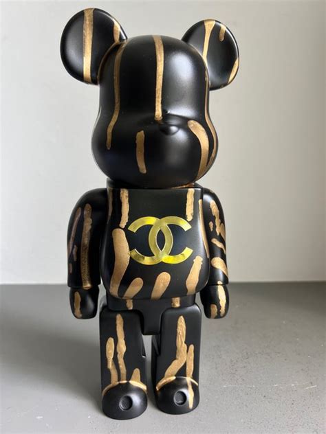 KEK 1980 Design Bear Chanel Gold Drip Catawiki