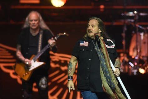 Lynyrd Skynyrd Looks Back Rolls On In 50th Anniversary Show At St Joe’s Amp Review Photos