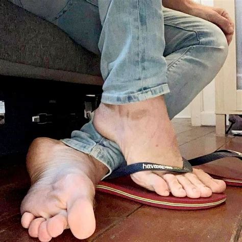 Pin On Men Feet Flipflop