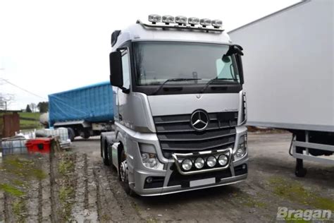 GRILLE BARRE D Pour Mercedes Actros MP4 Inox Acier Métal Camion