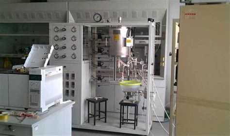 Fixed Catalyst Trickle Bed Reactor FCC RFCC Reactor Fixed Bed