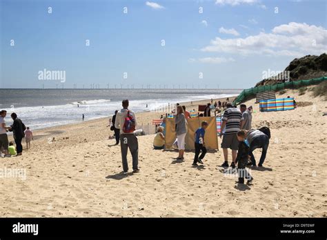 Hemsby Norfolk Uk Hi Res Stock Photography And Images Alamy