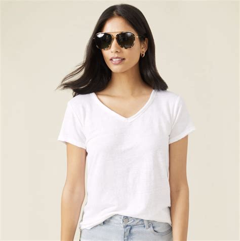 35 Best White T Shirts For Women 2023 Parade