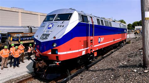 Metro North Retro Wrap Marks 40th Railway Age