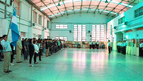 El Municipio Continúa Visitando Escuelas Secundarias Brindando Charlas