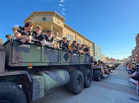 Photos Smith Cotton Shows Off Tiger Pride During Homecoming Parade