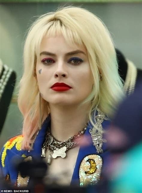 Margot Robbie Looks Distraught As She Films Emotional Birds Of Prey Scene As Harley Quinn