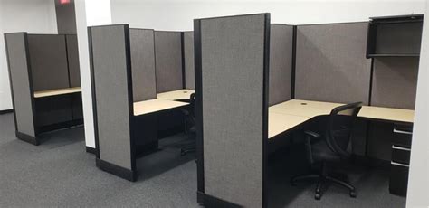 Office Interiors: 6x6 cubicle office layout
