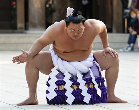 Legendarni Sumo Borac Hakuho Nakon Vi E Od Tisu U Pobjeda Odlazi U