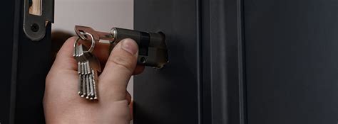 Top Differences Between Rekeying and Changing your Locks | EZ Locksmith