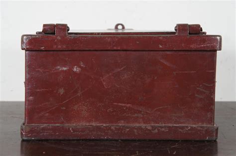 Antique Wells Fargo Heavy Iron Red Fire Proof Stagecoach Strong Box