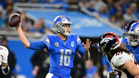 Jared Goff throws 5 TD passes as NFC North-leading Lions bounce back ...