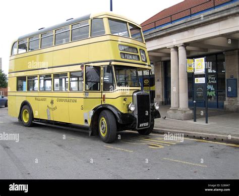 1950 Leyland Bus Hi Res Stock Photography And Images Alamy