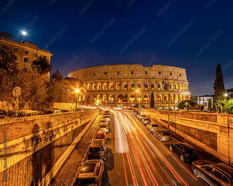 Colosseum by night , the largest ancient amphitheatre ever built Stock ...