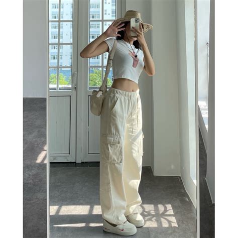 Set thỏ nâu và quần jogger túi hộp nude Shopee Việt Nam