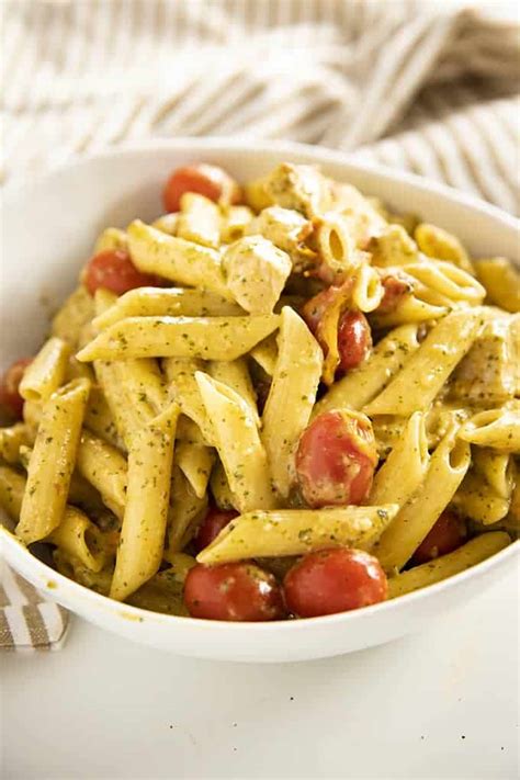 One Pot Creamy Chicken Pesto Pasta D