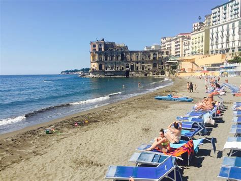 Napoli Approvata La Delibera Per Le Spiagge Pi Accessi Liberi E