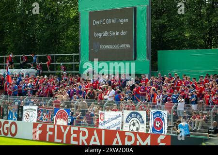 Zuschauer Und Fans Von Heidenheim GER 1 FC Heidenheim Vs 1 FC