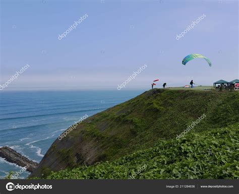 Lima Perú Junio 2016 Piloto Parapente Sin Motor Está Listo Foto