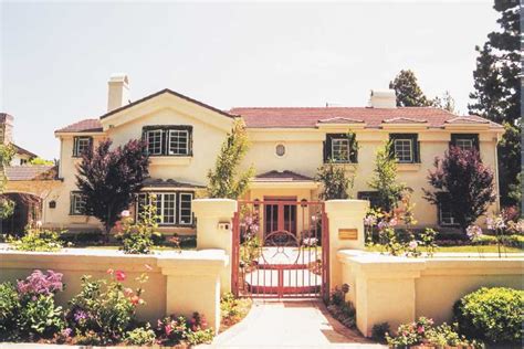 Los Angeles: Hollywood Celebrity Homes Tour | GetYourGuide