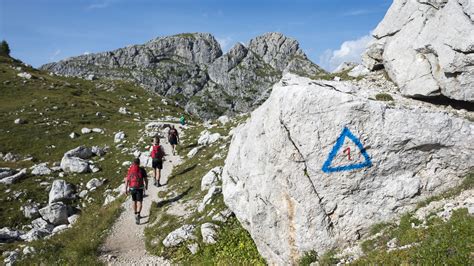 Hiking in Italy: stunning day hikes and long-distance treks | Advnture