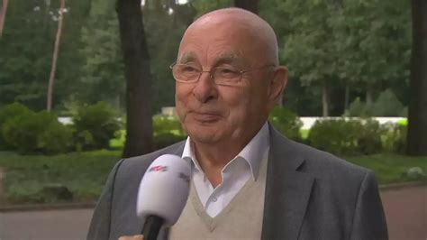 Van Praag Wil Rvc Ajax Voorzitten En In Gesprek Met Harde Kern Nederland