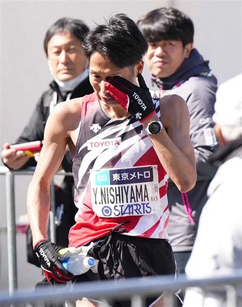 ＜東京マラソン2024＞ゴール後、涙する西山雄（撮影・木村 揚輔） ― スポニチ Sponichi Annex スポーツ