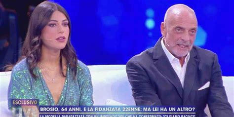 Paolo Brosio E La Fidanzata A Domenica Live Le Suocere Video Mediaset