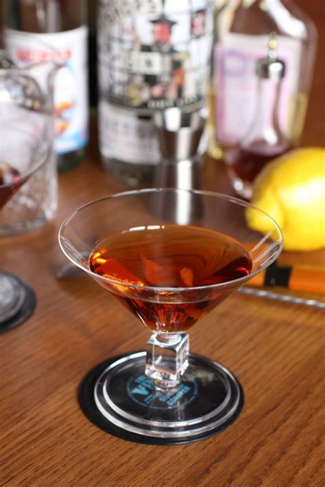 Un Peu Gay Dans Les Coings Cocktail Martini Special Au Bishop S Gin
