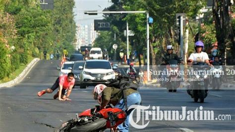 VIRAL Motor Sport Tabrak Peserta Lari Surabaya Marathon Warga Cuma