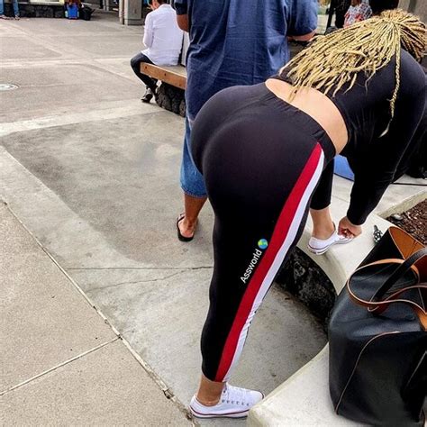 Big Ass Latina Visible Thong Spandex Leggings Yoga Pants Forum