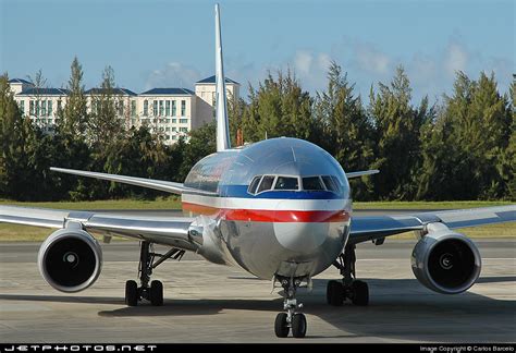 N322AA Boeing 767 223 ER American Airlines Carlos Barcelo