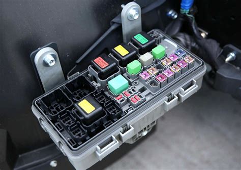 Fuse Box Diagram Isuzu N Series Elf And Relay With Assignment And