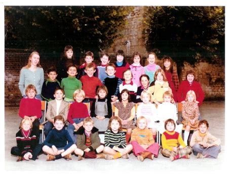 Photo De Classe Classe De Cm De Ecole Eugene Cauchois Monchy