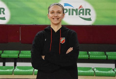 Karşıyakadan transfer Voleybolunsesi