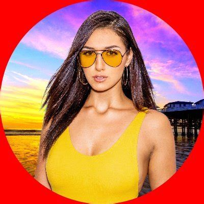 Jim Arsenal Fan On Twitter New Profile Pic Of Bella Rolland