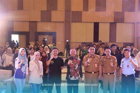 Hadiri Milenial Fest Makassar WR I Unhas Ajak Pemuda Siapkan Diri