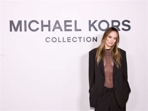 Olivia Wilde Flashes Her Nude Tits At The Michael Kors Show Photos Thefappening